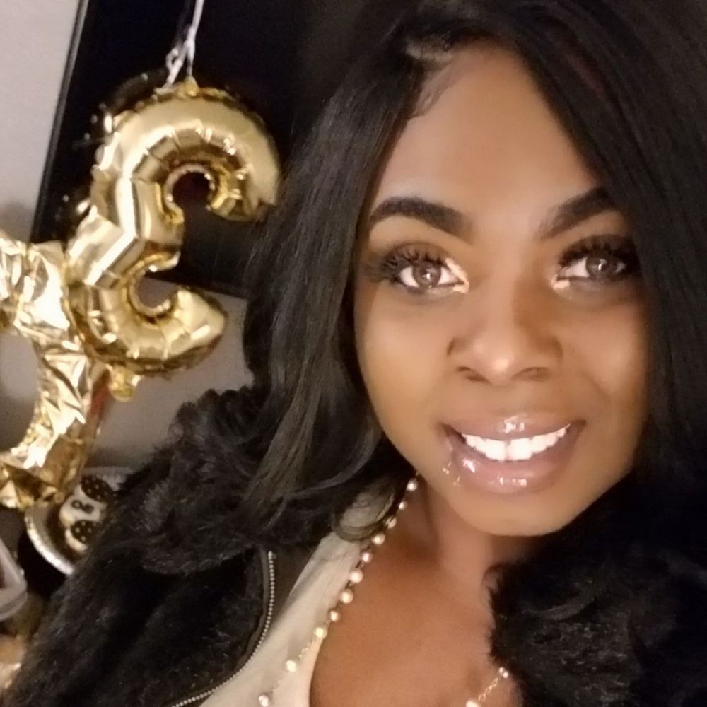 Meet your Posher, Brittney